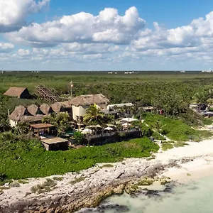 Mezzanine Tulum, A Small Luxury (adults Only) מלון טולום